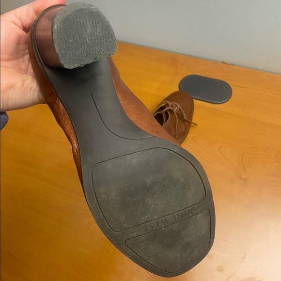 Vintage lace up heels - Picture 5 of 6